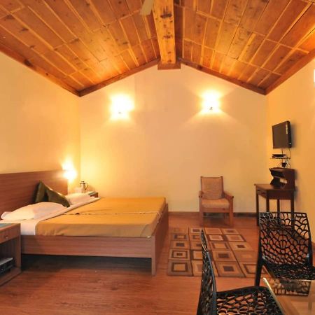 The Lake Resort Naukuchiatal Ngoại thất bức ảnh